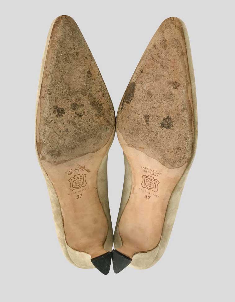 MANOLO BLAHNIK Suede Pumps - 37.5 IT | 7.5 US - LuxAnthropy