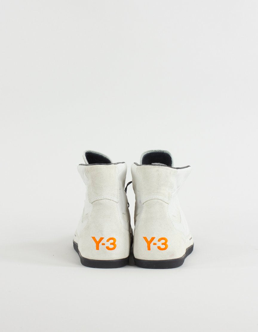 Y 3 Sneakers Size 8.5 - LuxAnthropy