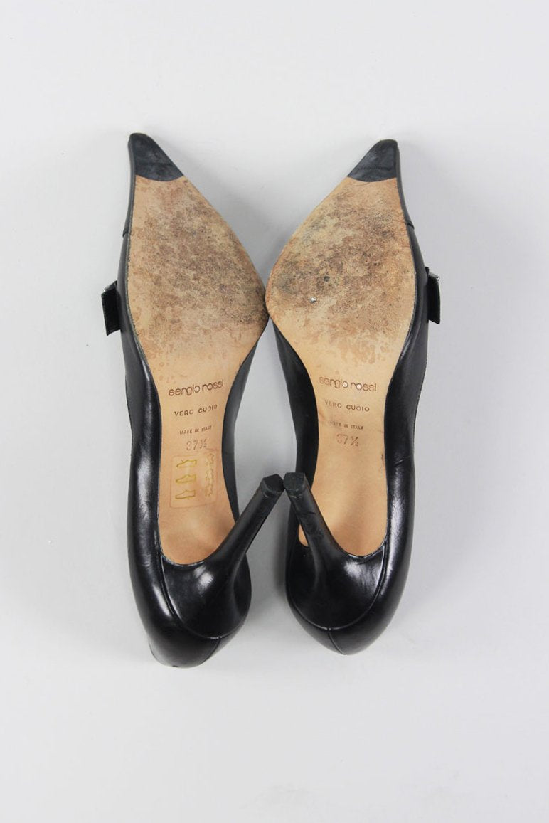 SERGIO ROSSI Pumps With Buckle Accents - 37.5 IT | 7.5 US