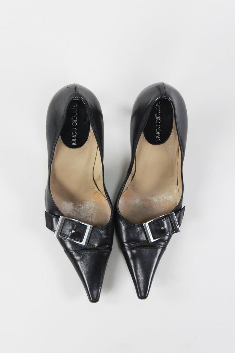SERGIO ROSSI Pumps With Buckle Accents - 37.5 IT | 7.5 US