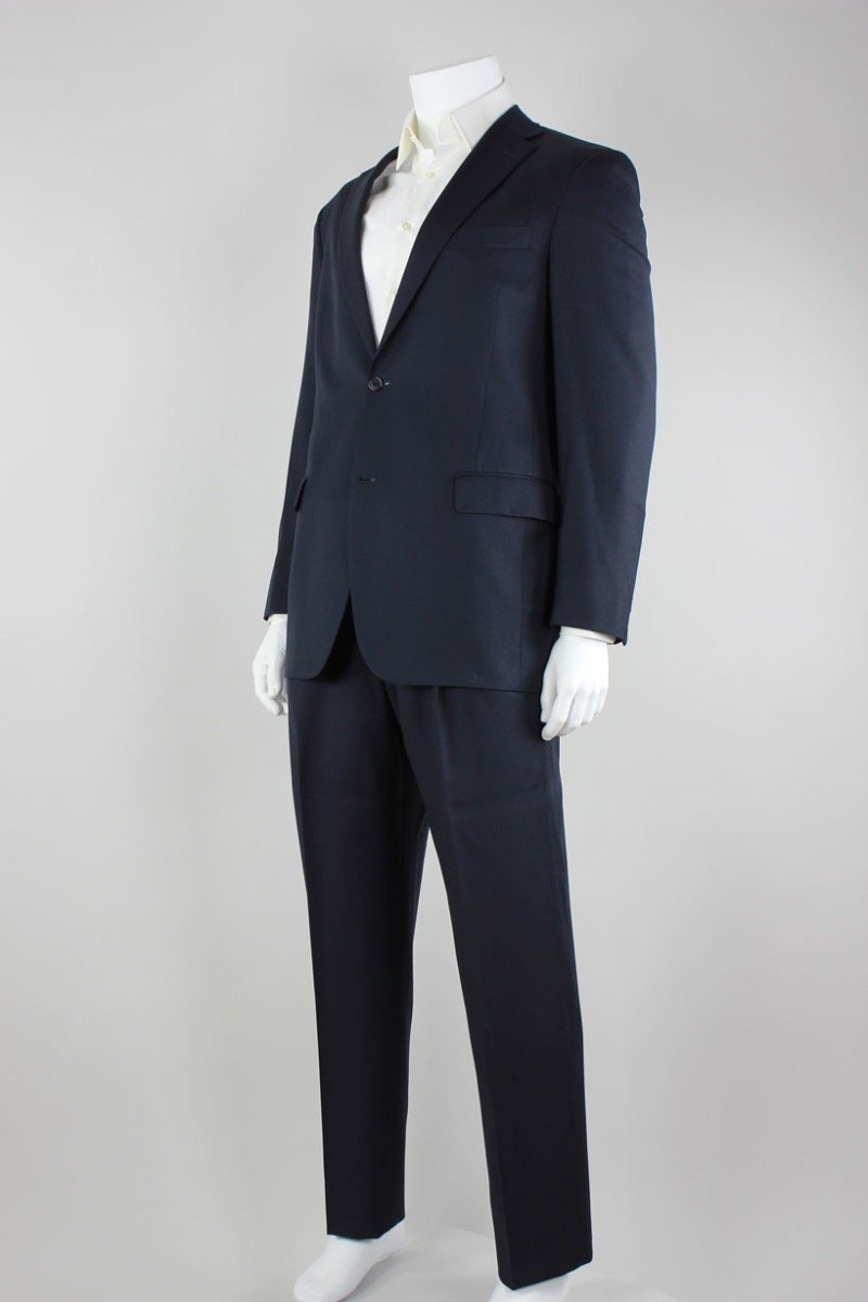 Hart Schaffner Marx Navy Two Button Single Vent Suit With Pleated Pants 42L