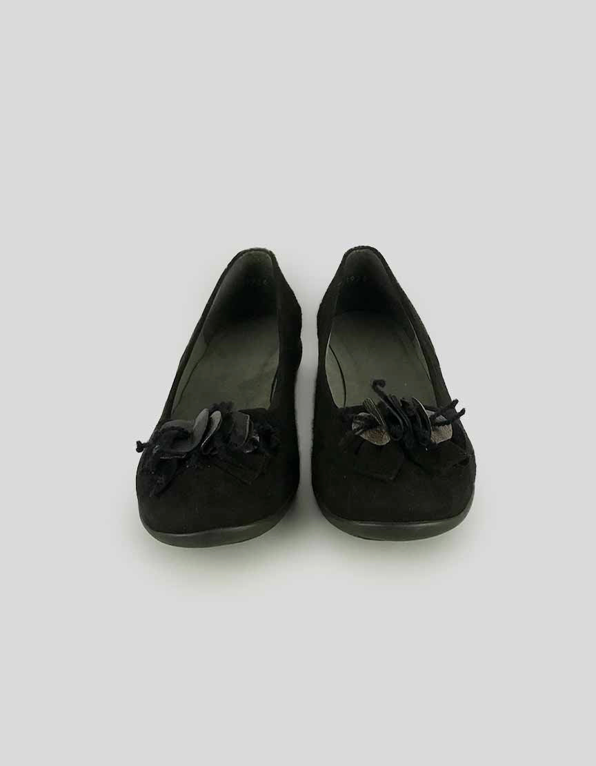 Stuart Weitzman Suede Flats - 8M US