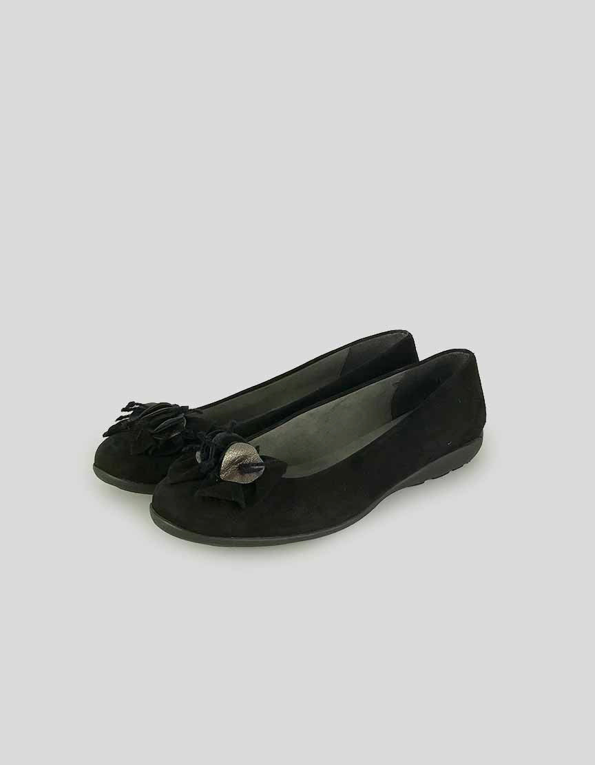 Stuart Weitzman Suede Flats - 8M US