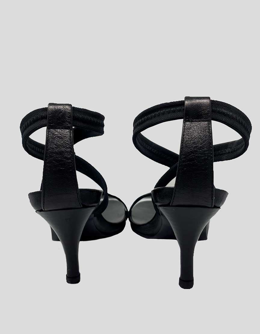 DONALD J PLINER Sandals - 8.5M US