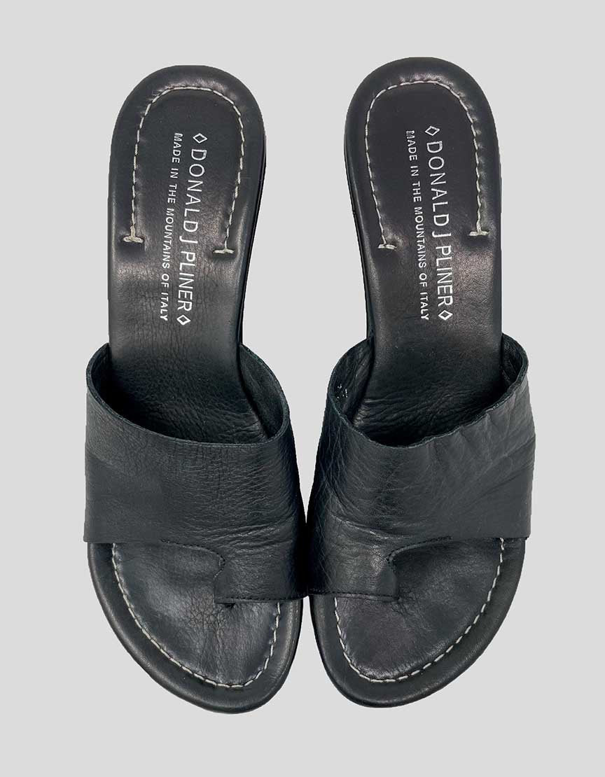 DONALD J PLINER Wedge Sandals - 8M US