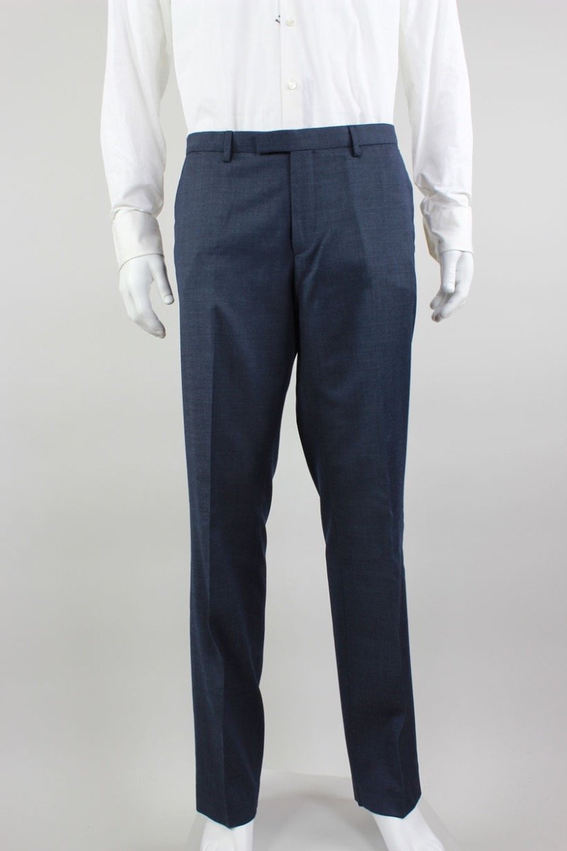 Boss Hugo Boss Light Weight Blue Suit Two Button Double Back Vent Suit Jacket With Flat Front Pants 42R