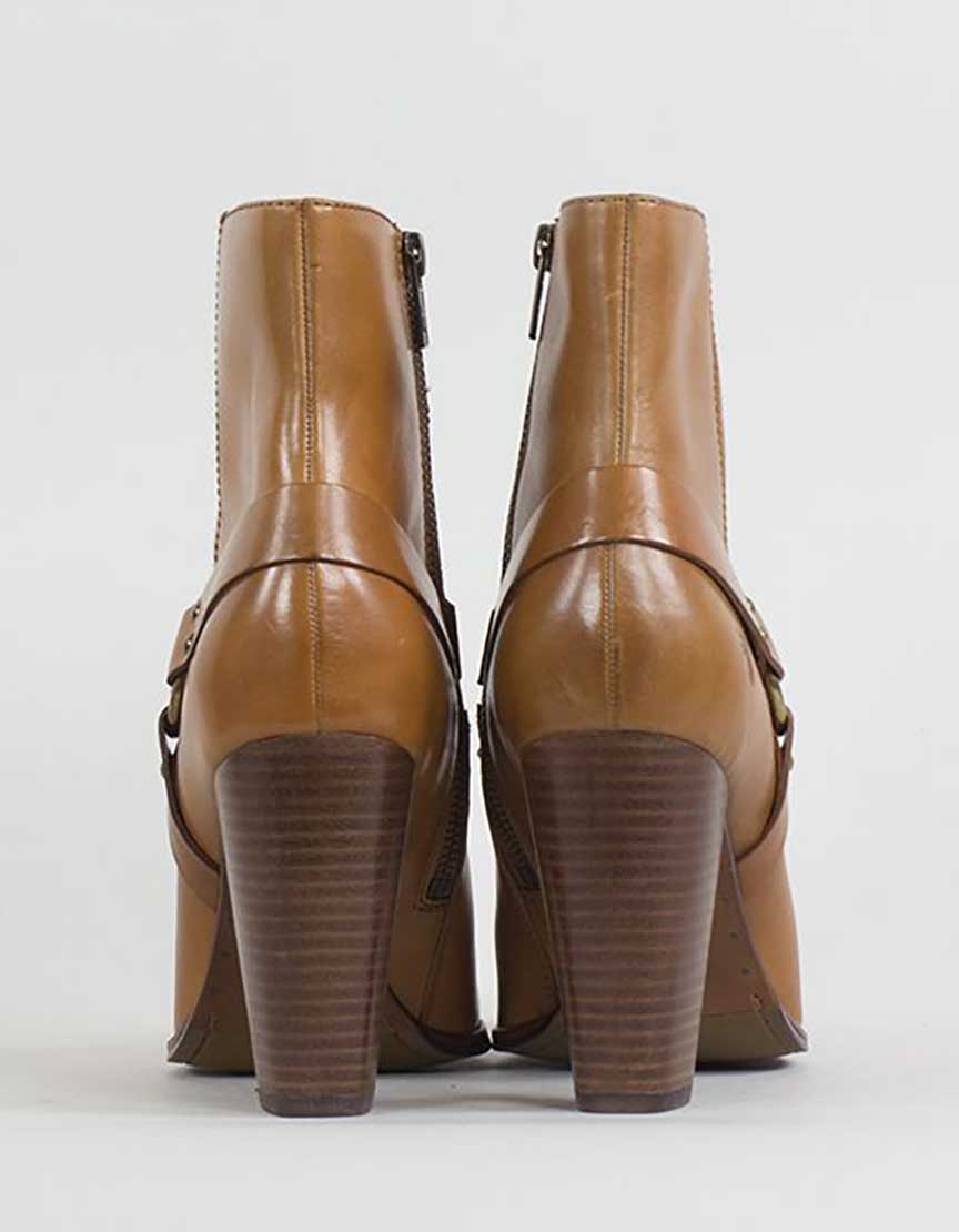 FRYE Laurie Harness Short Tan Ankle Boot - 9.5 US