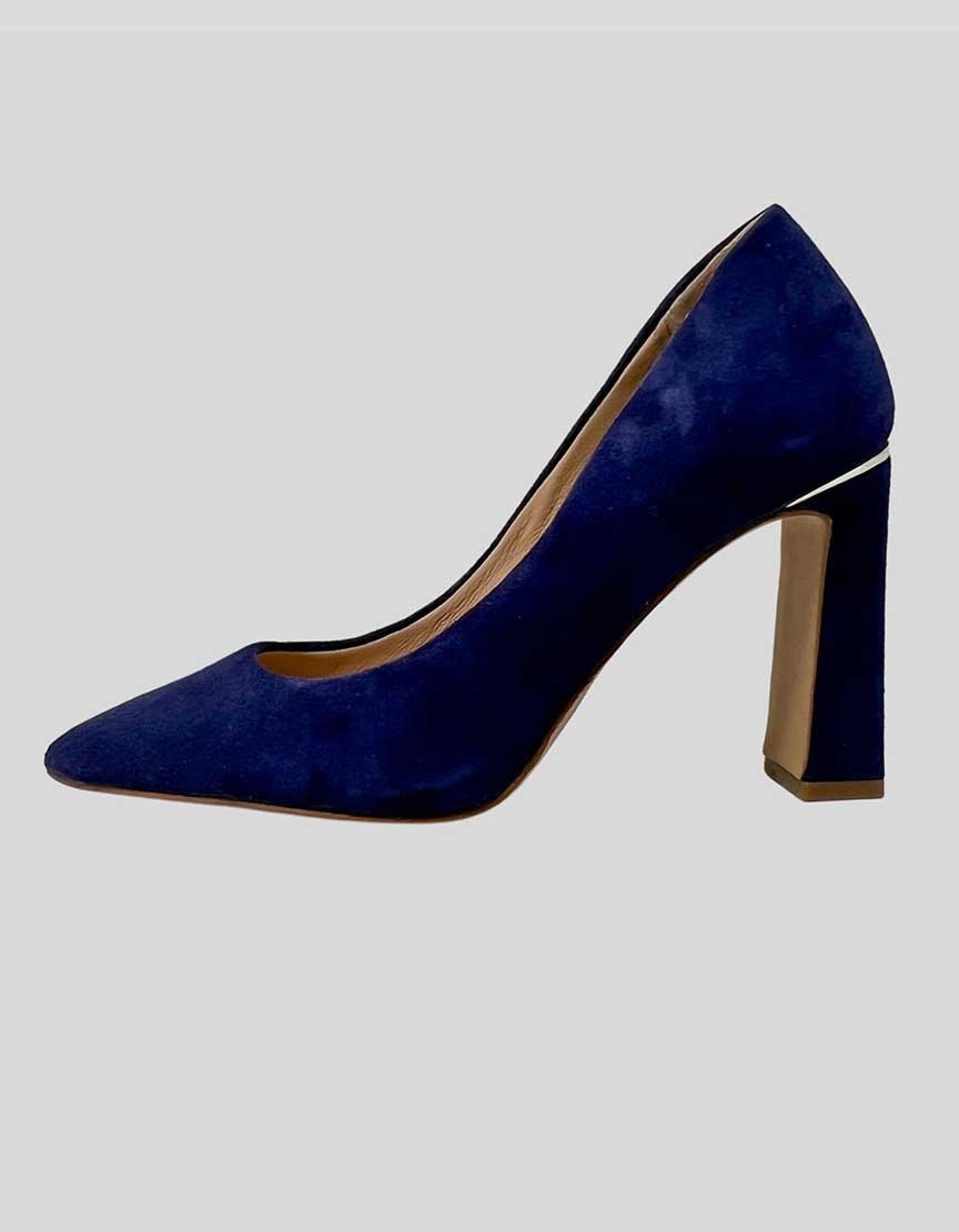 Blue suede 2025 block heel pumps