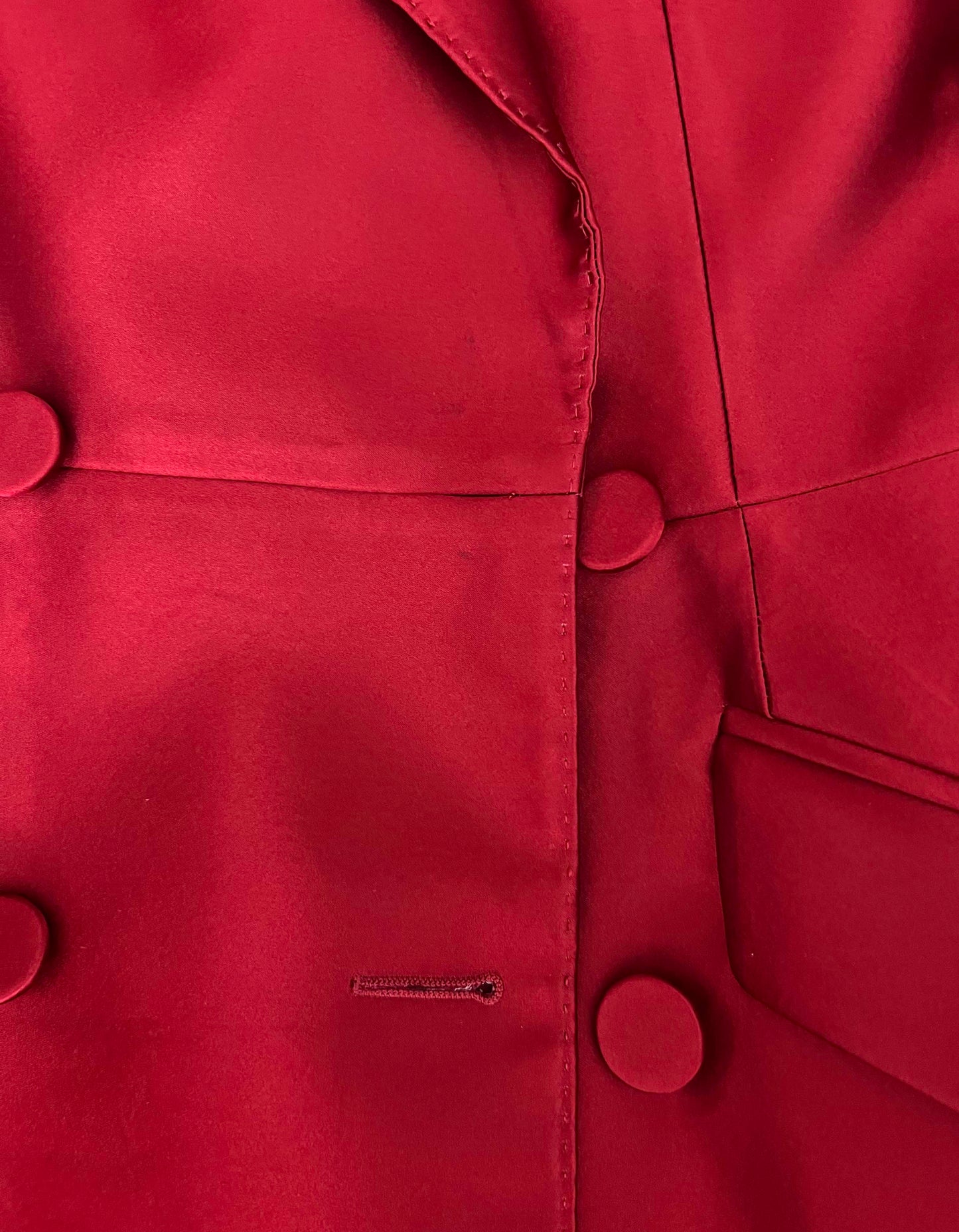 Alexander McQueen double-breasted silk blazer in Carnelian Red - 42 IT | 6 US