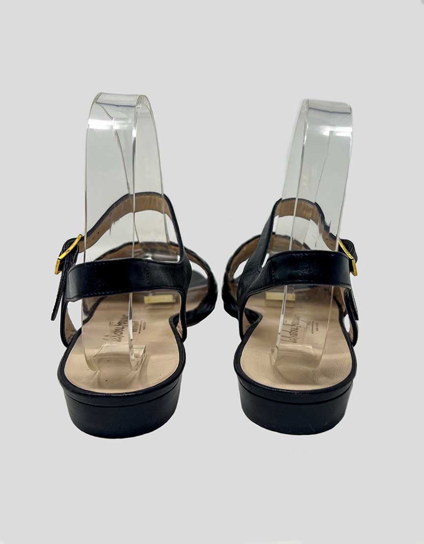 SALVATORE FERRAGAMO Sandals - 9B US