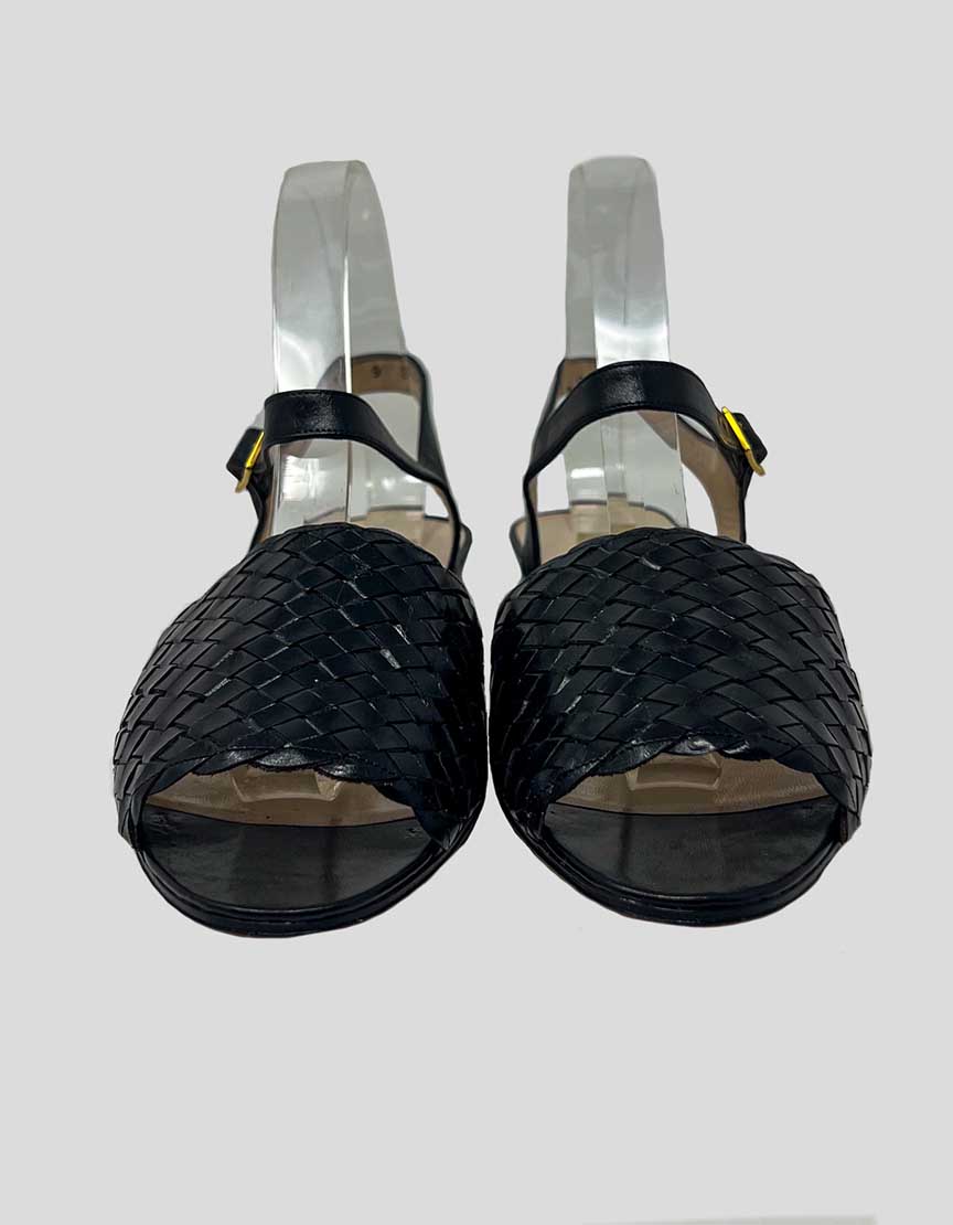 SALVATORE FERRAGAMO Sandals - 9B US