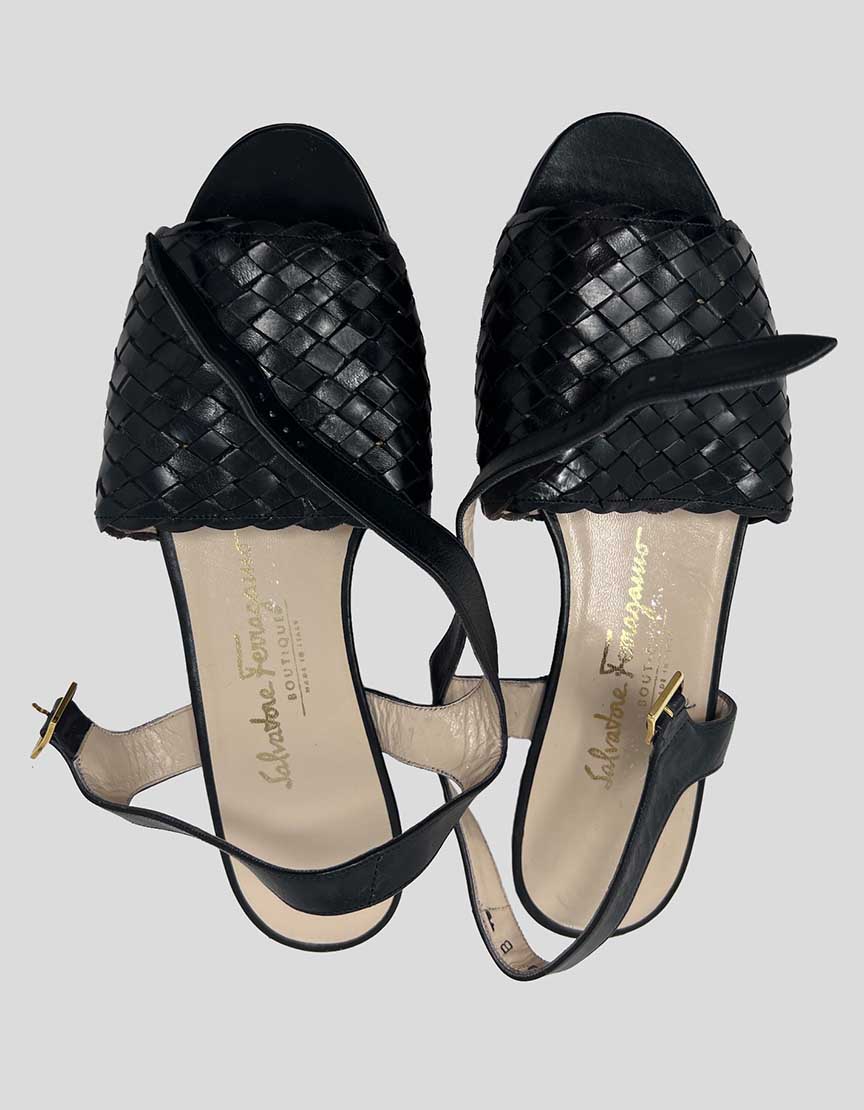 SALVATORE FERRAGAMO Sandals - 9B US