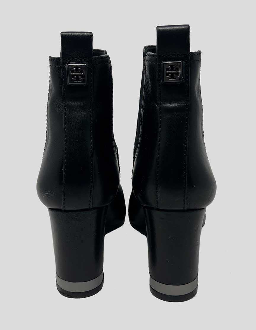 TORY BURCH Chelsea Boots - 8.5 US