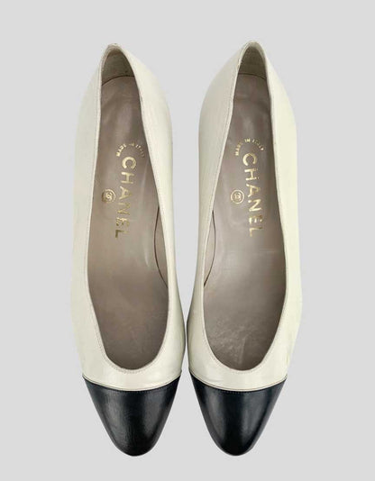 Vintage Chanel Round Toe Pumps - 7.5 US