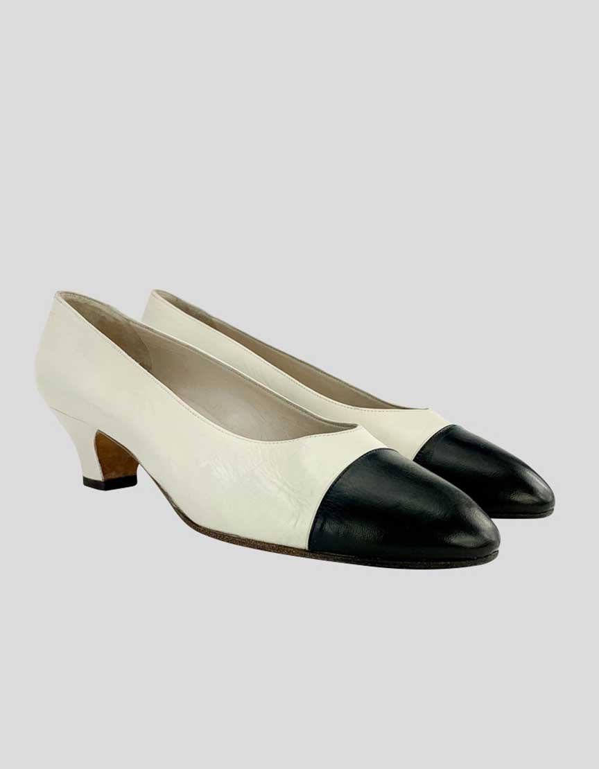 Vintage Chanel Round Toe Pumps - 7.5 US