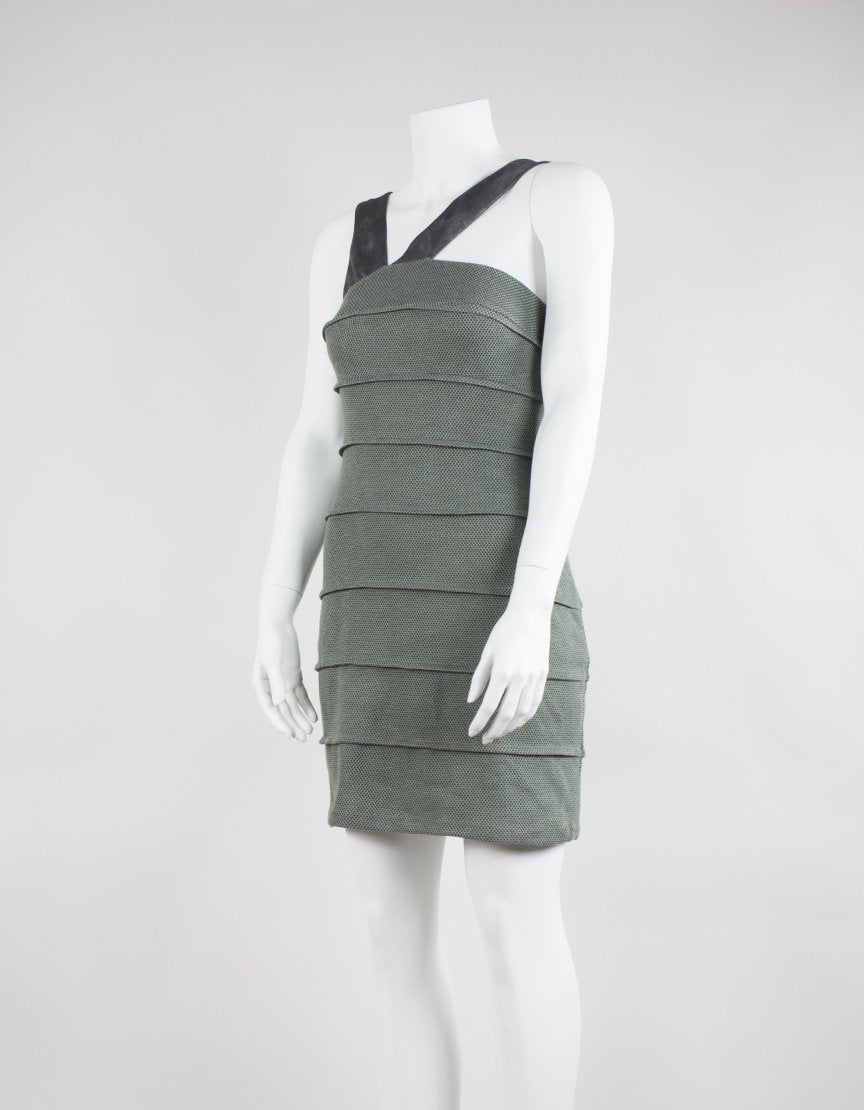 Black Halo Fitted Grey Dress To The Knee - 4 US