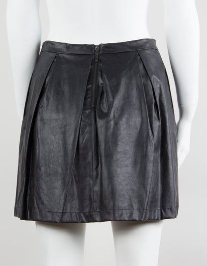 Tart Collection Faux Leather Pleated Mini Skirt With 1 Waist Band Size Small