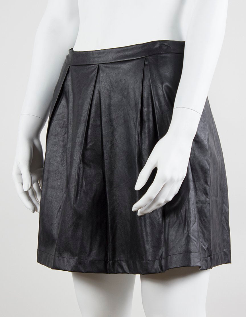Tart Collection Faux Leather Pleated Mini Skirt With 1 Waist Band Size Small