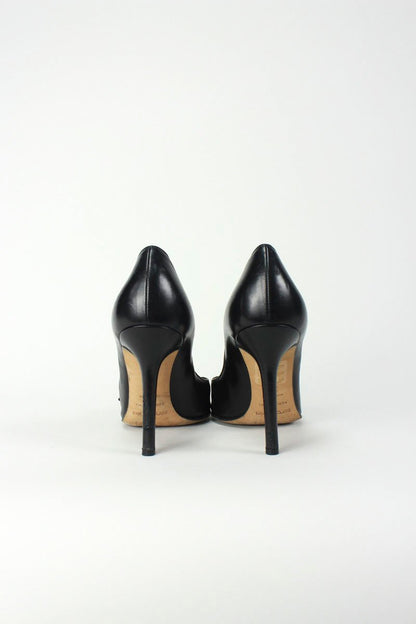 SERGIO ROSSI  Pumps With Buckle Accents - 37.5 IT | 7.5 US