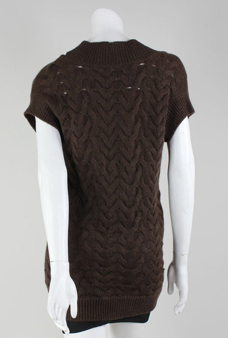 VINCE V-Neck Short Sleeve Sweater - Small