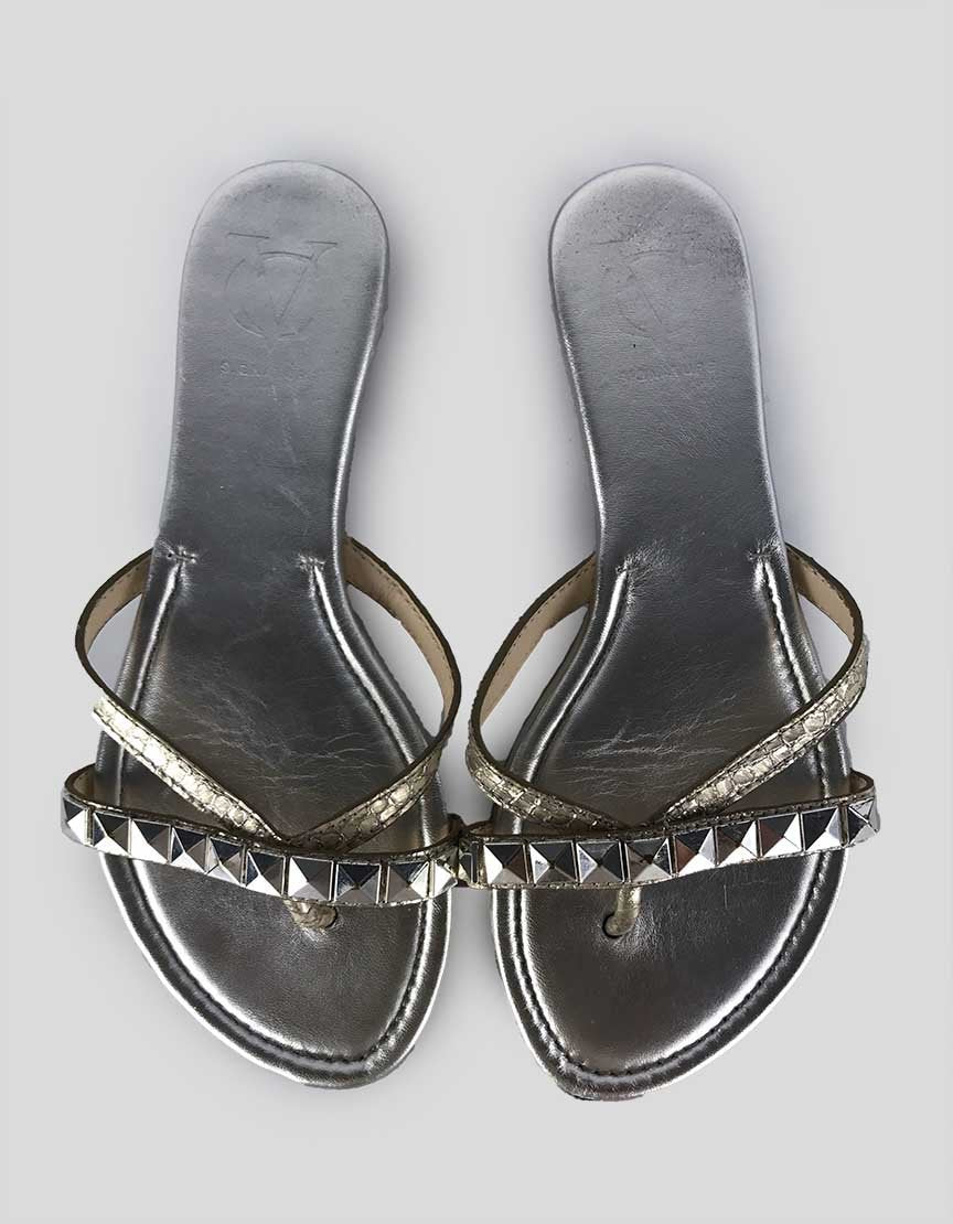 Vince Camuto Signature Silver Flip Flop Sandals - 38 IT