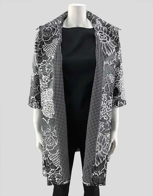 St John Black And White Evening Topper Coat Size 4 US