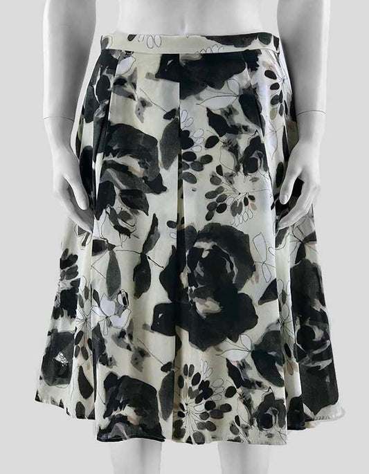 St John Cream Black And Brown Floral Print To The Knee Skirt Size 6 US