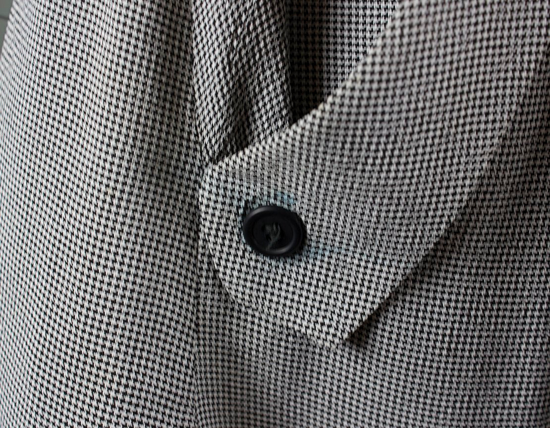 Giorgio Armani Black And White Houndstooth Full Skirt With Side Pockets Size 40