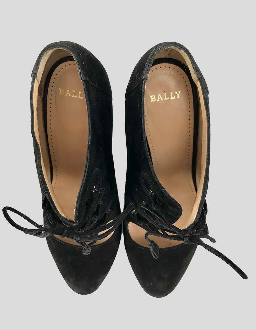 Bally Black Suede Closed Toe Lace Booties Size 38 8 US