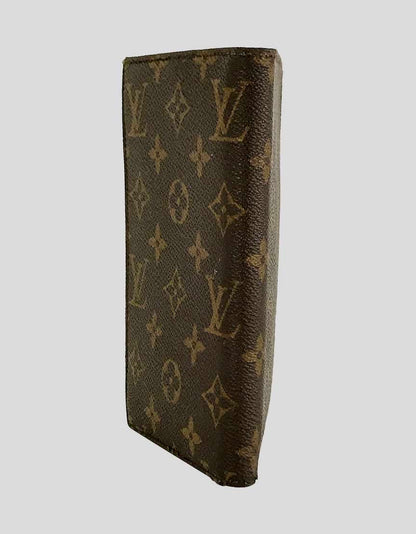 LOUIS VUITTON Toile Monogram Foldover Wallet