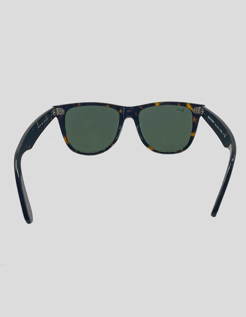 Ray Ban Wayfarer Tinted Sunglasses