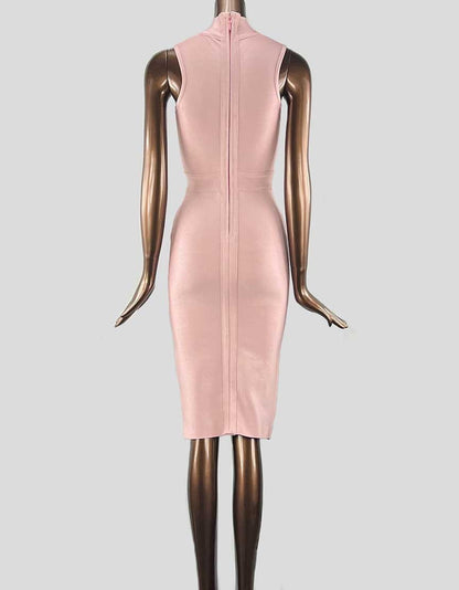 Elliatt Sleeveless Knee Length Shift Dress With Mock Collar X-Small
