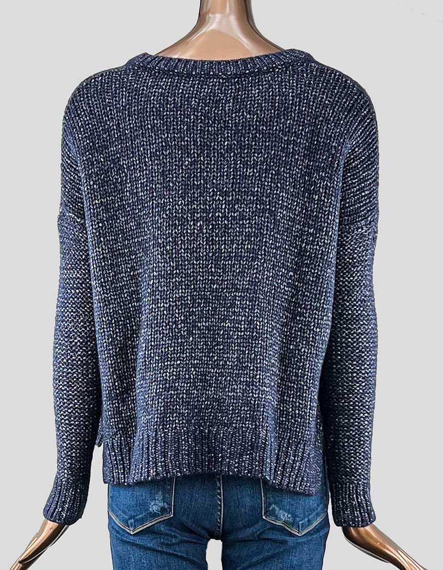 VINCE V-Neck Long Sleeve Sweater - Small