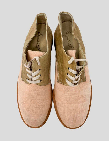 Esquivel Tan And Pink Oxfords - 7 US