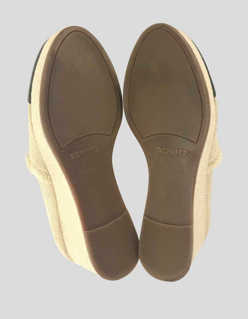 Schutz Two Tone Platform Closed Toe Canvas Shoes With Fringe Detail At Vamp And Black Leather Toe Size 6.5B US