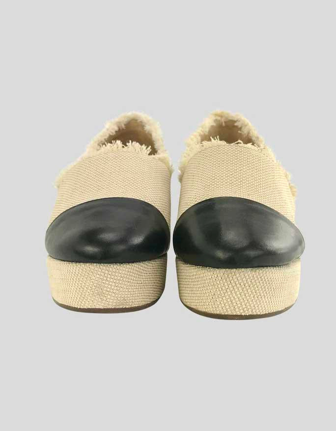 Schutz Two Tone Platform Closed Toe Canvas Shoes With Fringe Detail At Vamp And Black Leather Toe Size 6.5B US