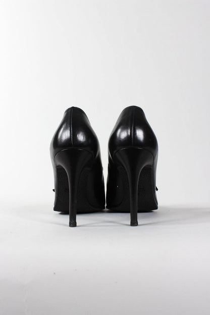 Gucci Black Closed And Pointed Toe Shoes With Covered Heels Size 9B