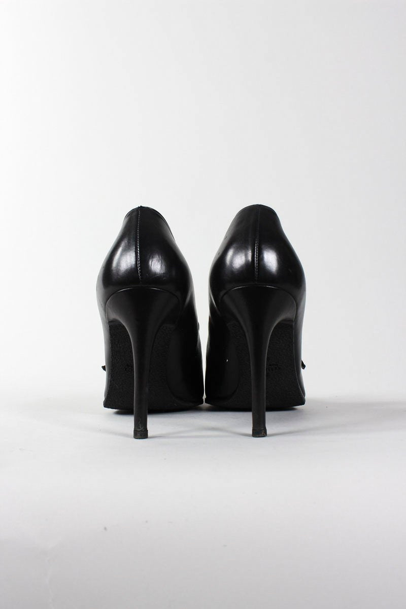 GUCCI Pointed Toe Heels - 9B US