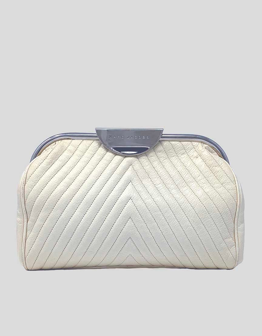 Marc Jacobs Ivory Chevron Frame Cutch Bag Quilted Leather And Silver Tone Hardware Single Flat Leather Handle At Back Suede Lining