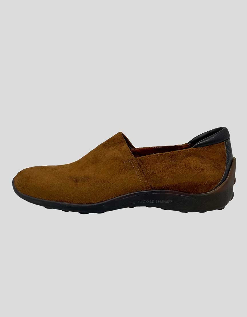DONALD J PLINER Brown Suede Shoes - 8.5M US