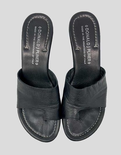 Donald J Pliner Verna Black Leather Slide Wedge Thongs