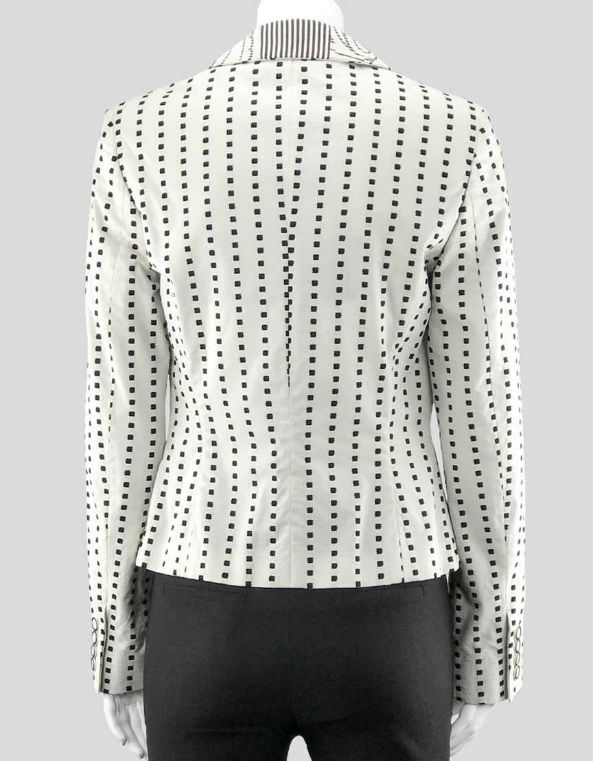 Etro Women's Ivory And Black Light Light Weight Blazer Featuring Abstract Print At Collar Two Front Pockets With Two Button Closure 42 It