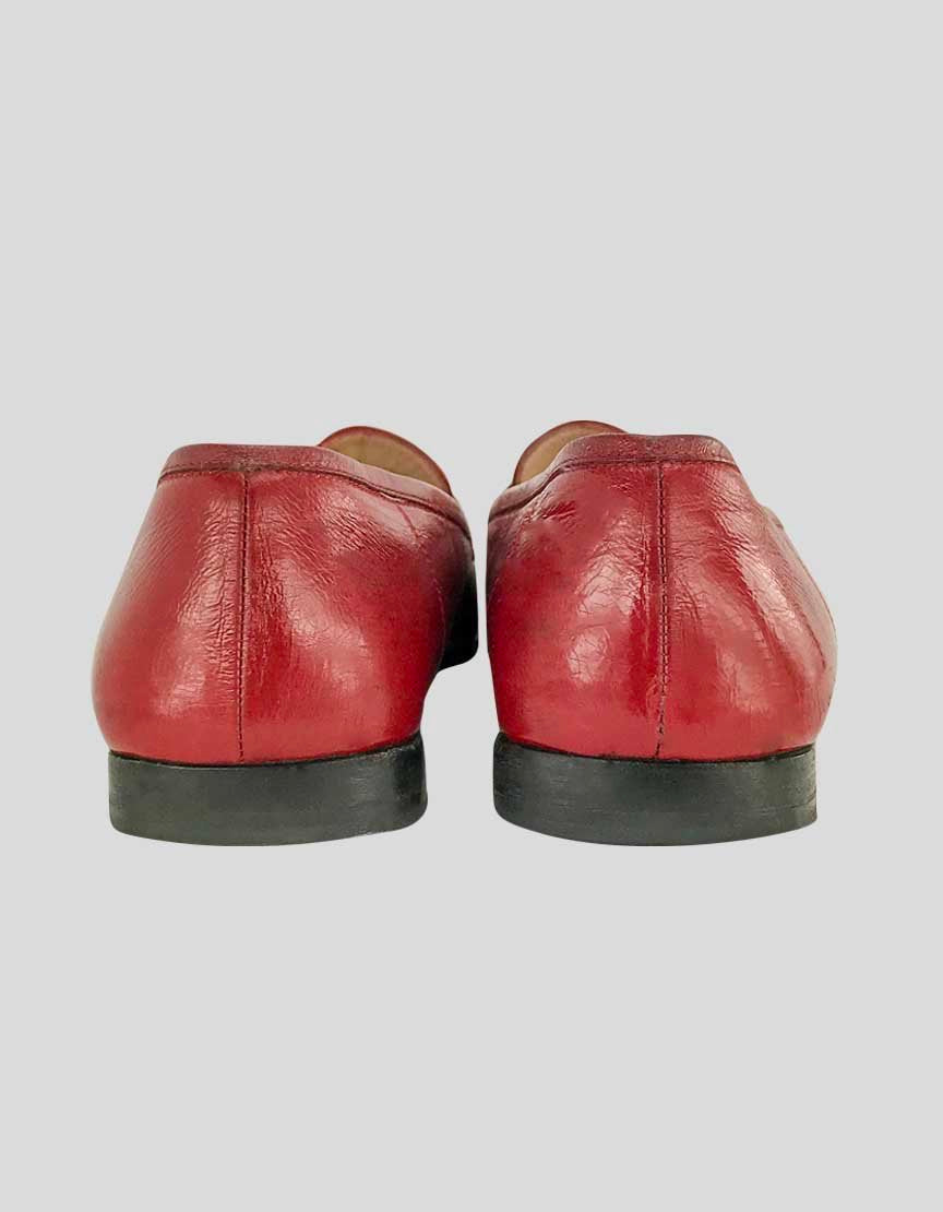 SALVATORE FERRAGAMO Square Toe Loafers - 9 US