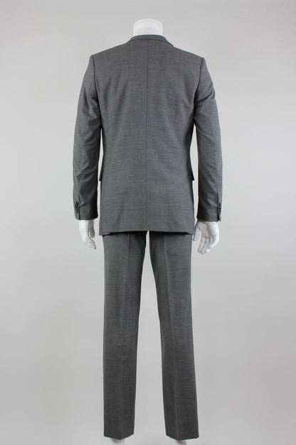 Hugo Boss Red Label Light Weight Wool Two Button Front Double Vent Suit Jacket With Flat Front Pants 36R