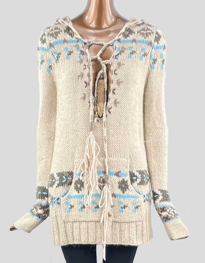 LAROK Sweater with Hood - Small