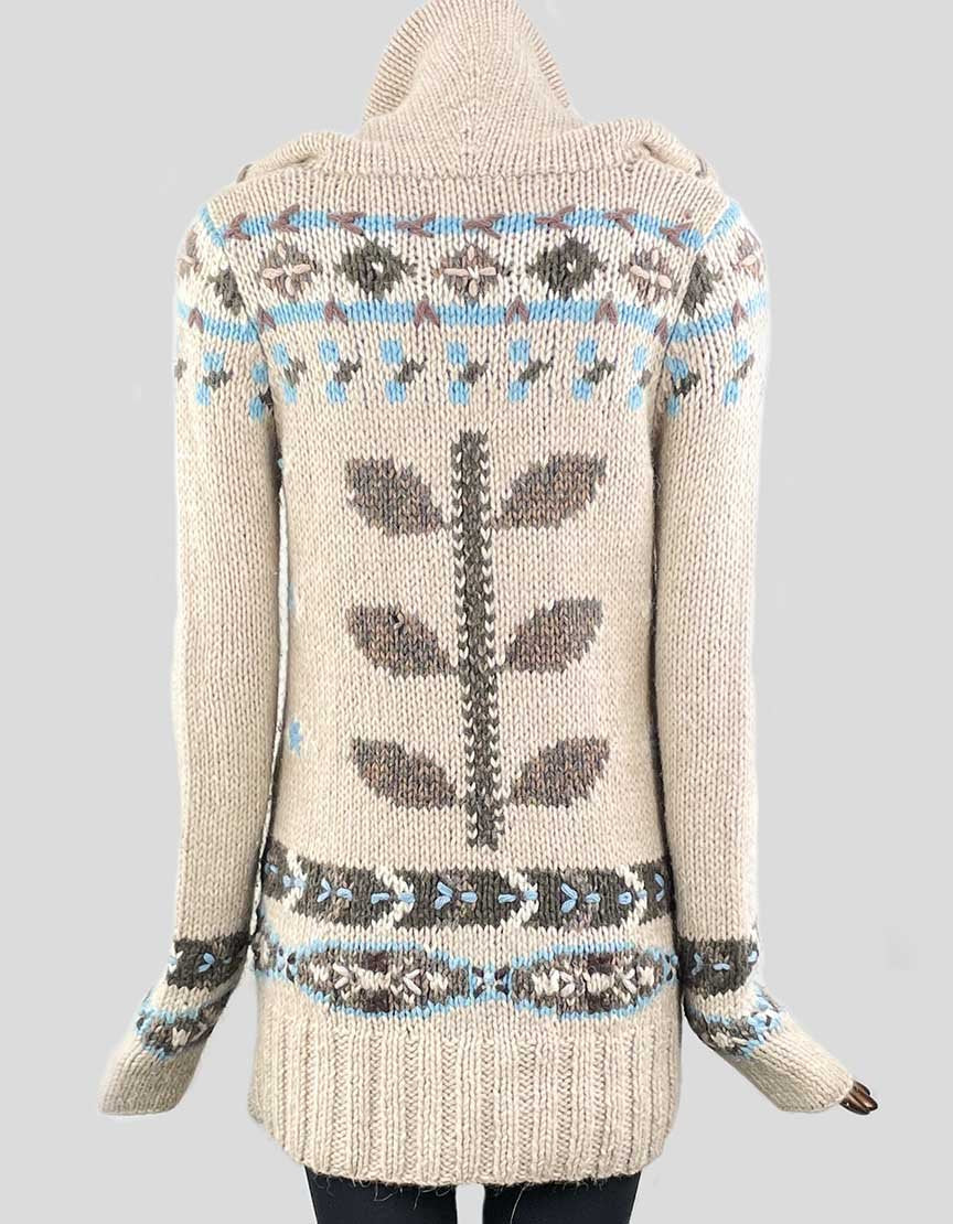LAROK Sweater with Hood - Small