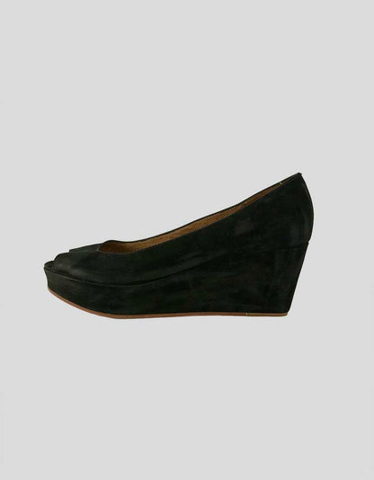 KORS MICHAEL KORS Peep Toe Wedges - 6.5M US