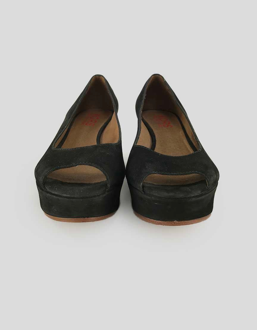 KORS MICHAEL KORS Peep Toe Wedges - 6.5M US
