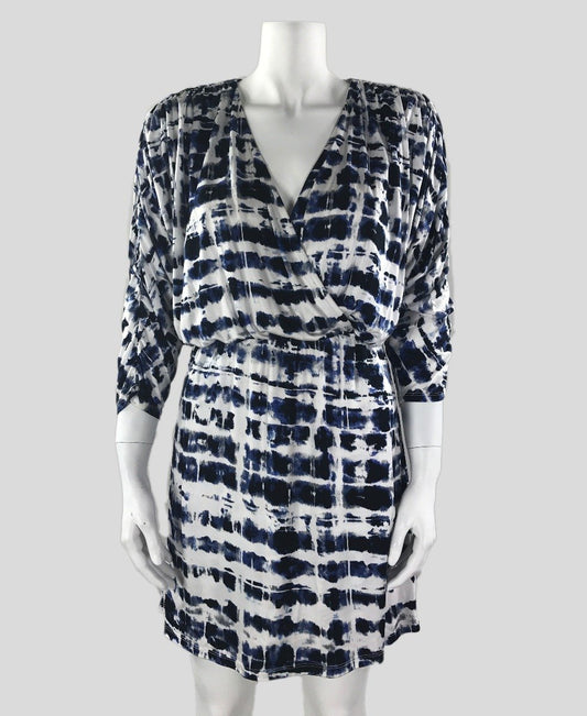 Parker Catalina Dress In A Blue Black And White Abstract Print With Cinched Waist Batwing Sleeves And Wrap V-Neck Front Design With Snap Closure Size X-Small