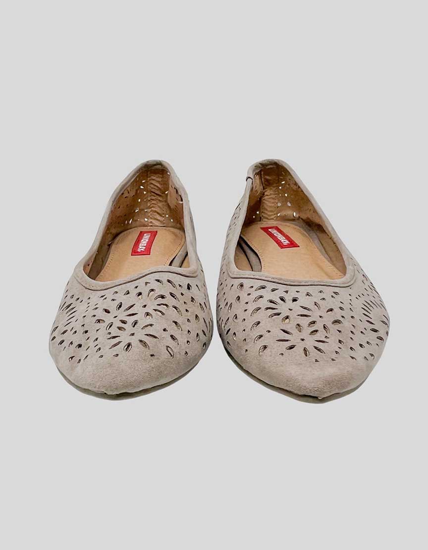 Unionbay grey suede cutout pointed flats - 6.5 US